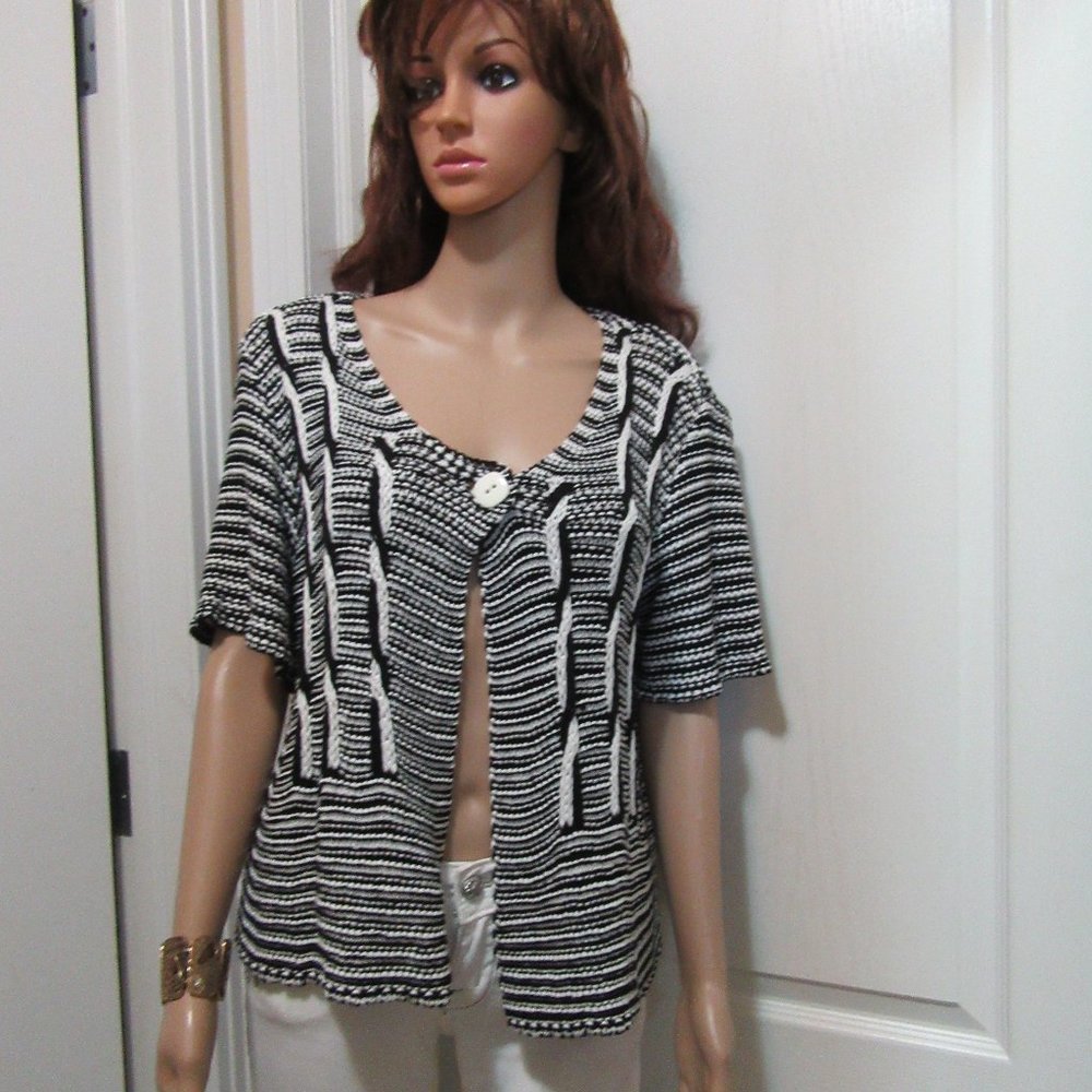 Lisa International  Large Knit look